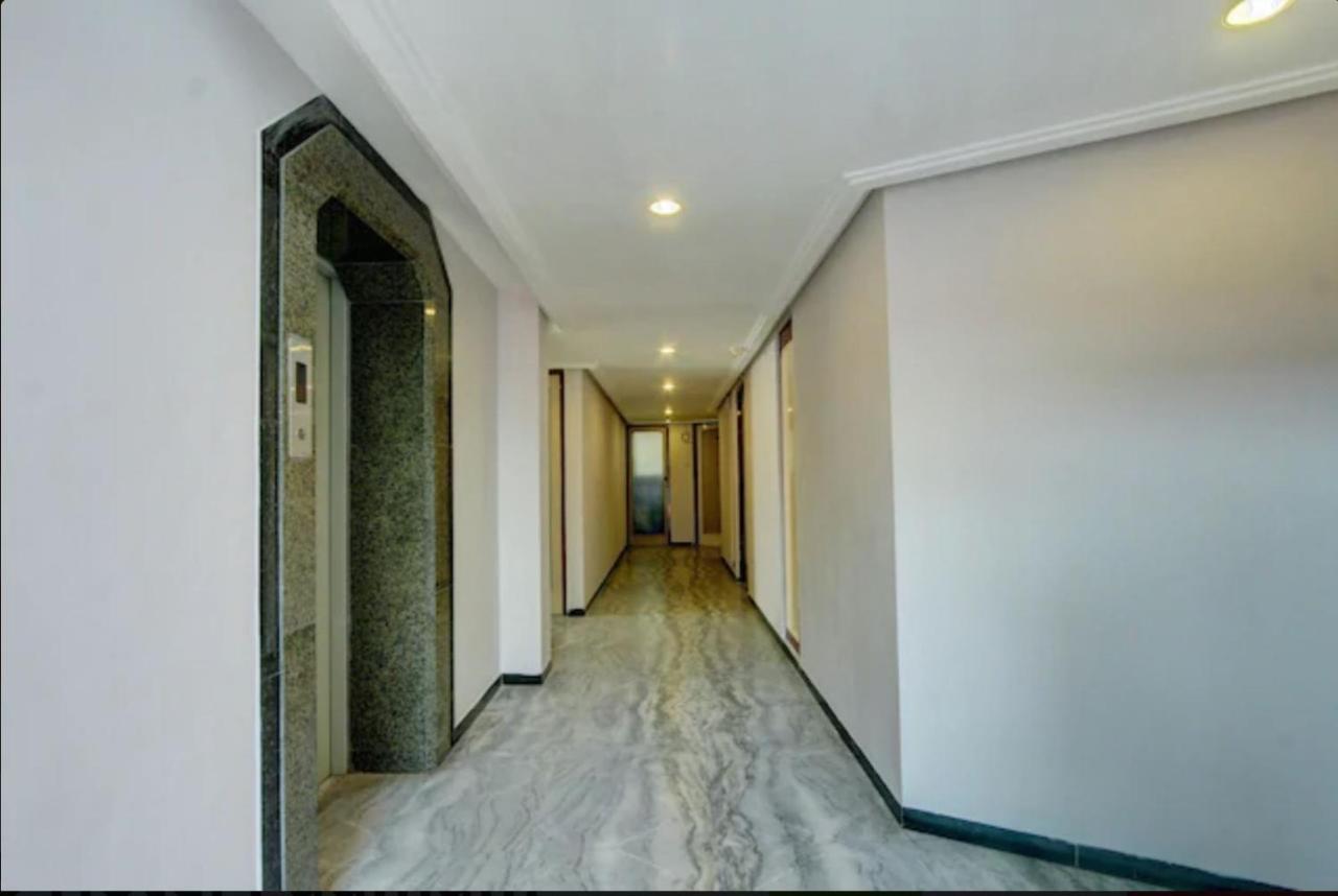 Hotel Padmam Madurai Eksteriør billede