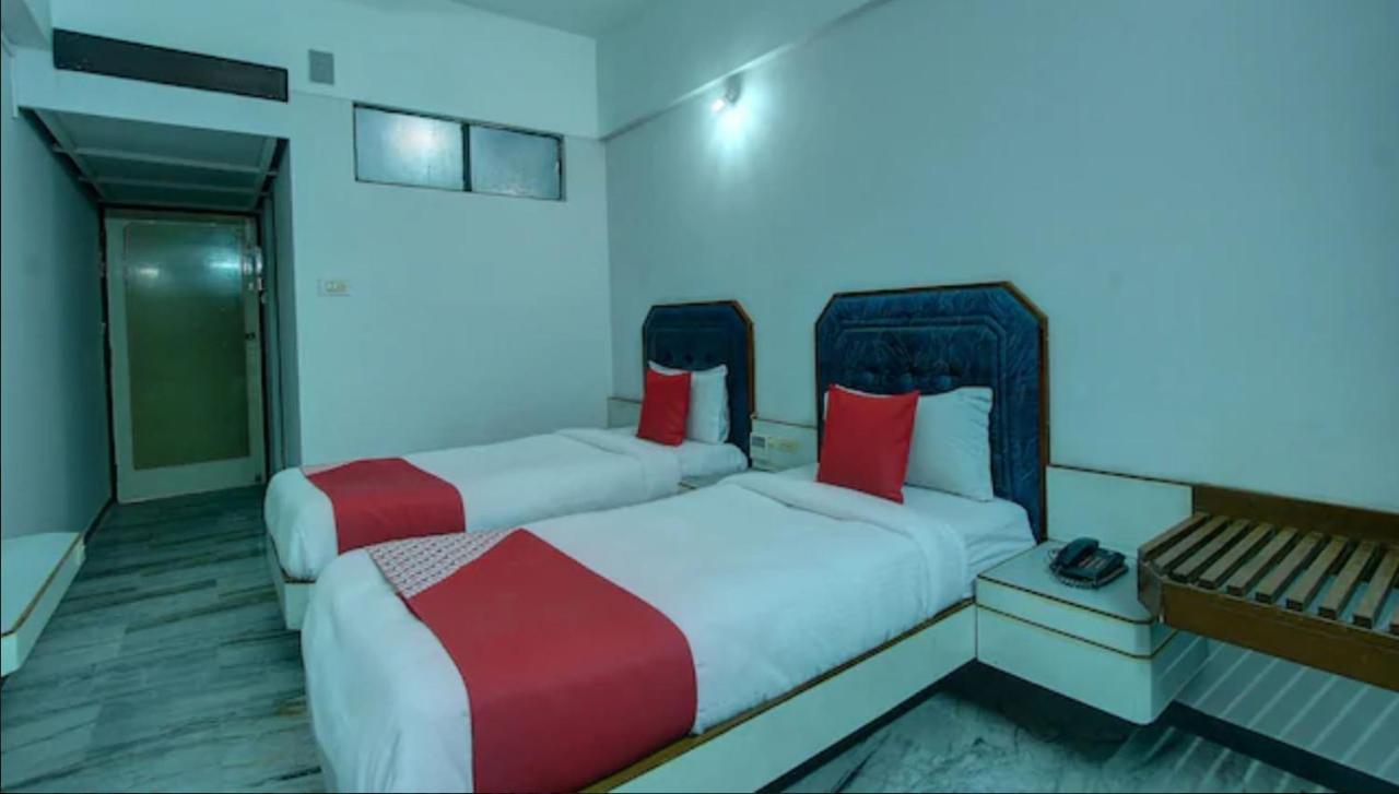 Hotel Padmam Madurai Eksteriør billede