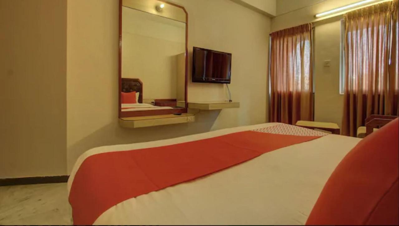 Hotel Padmam Madurai Eksteriør billede