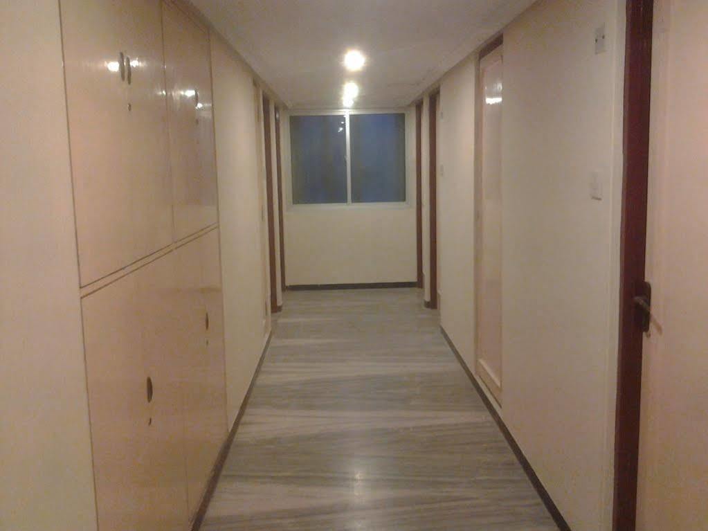 Hotel Padmam Madurai Eksteriør billede